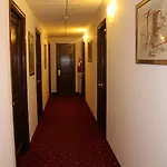 Hotel Pinolo 3*