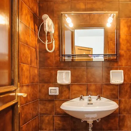 Pinolo Hotel 3*