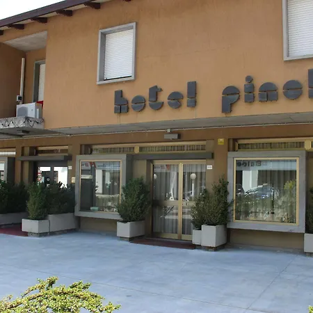 Hotel Pinolo 3*