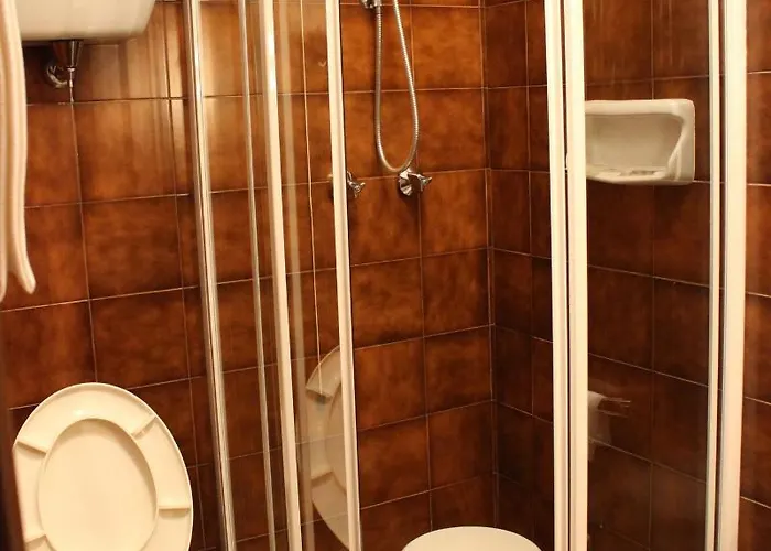 Pinolo 3* グッビオ